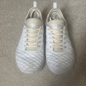 Apl propelium white and tan shoes